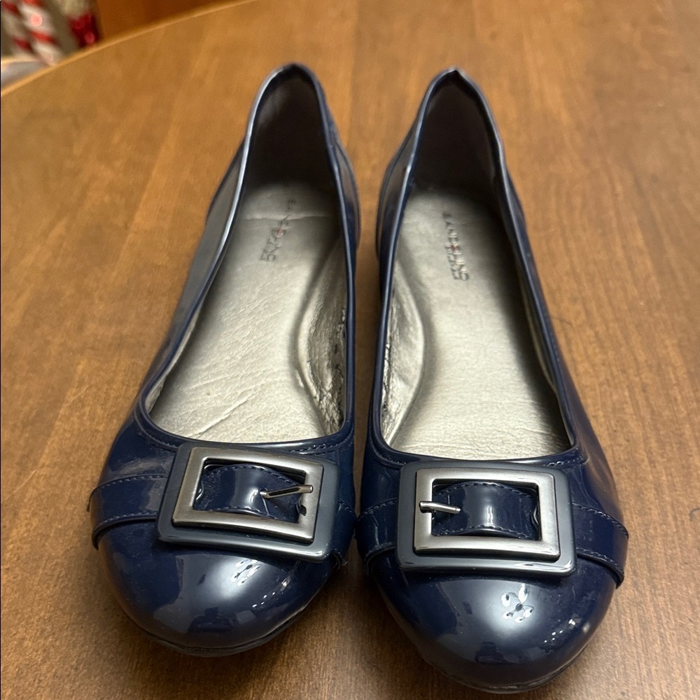 Bandolino Glossy Navy Flats with Silver Buckle - Picture 2 of 5